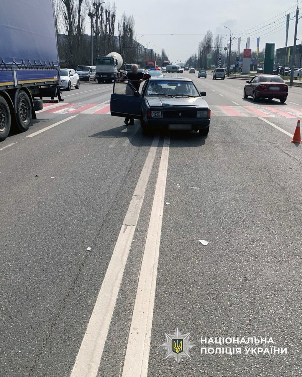 У Черкасах «Москвич» збив двох пішоходів