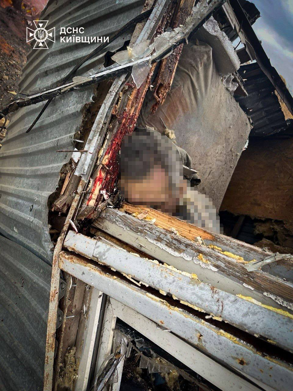 У трьох районах Київщини ліквідовують наслідки російської атаки - фото 3