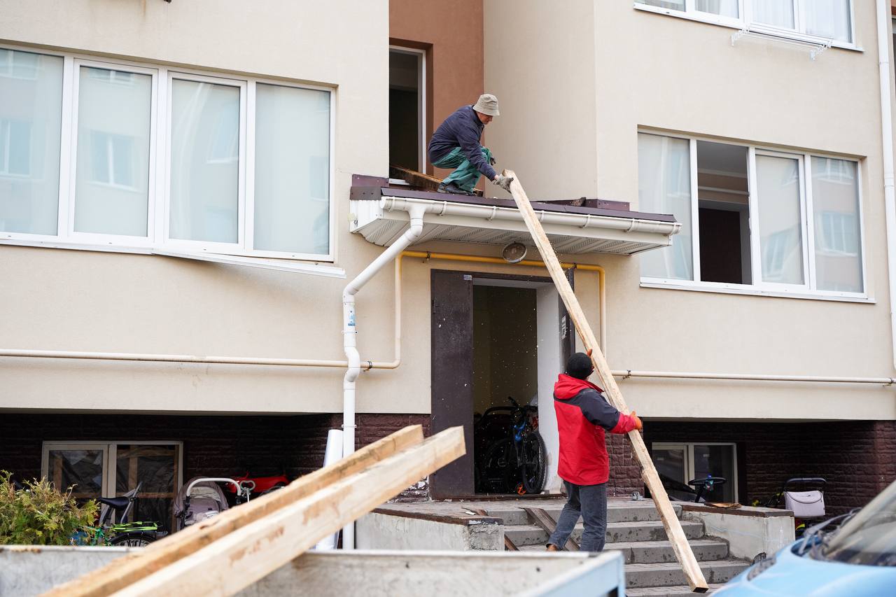 Понад 60 об’єктів пошкоджено на Київщині внаслідок вибухів - фото 5