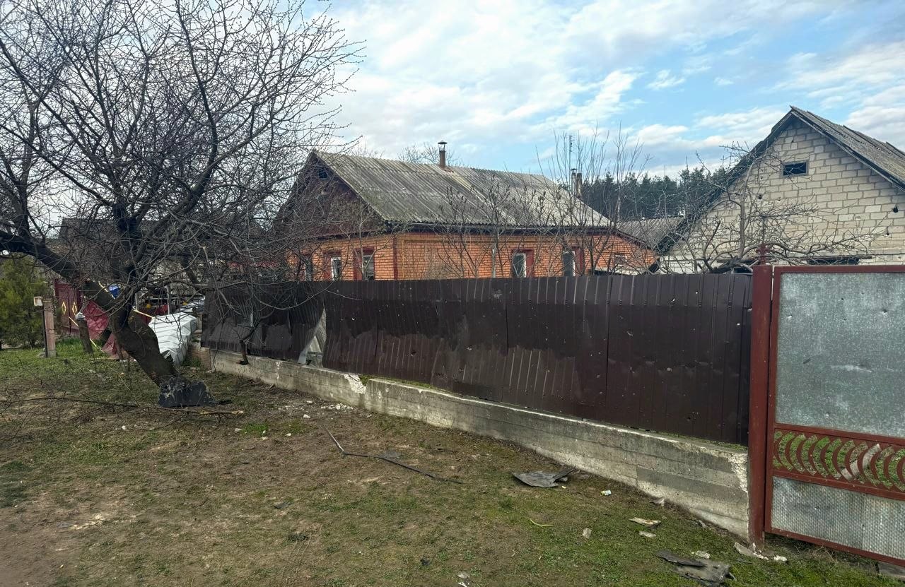 На Черкащині після атаки дронів пошкоджено будинки та авто - фото 2