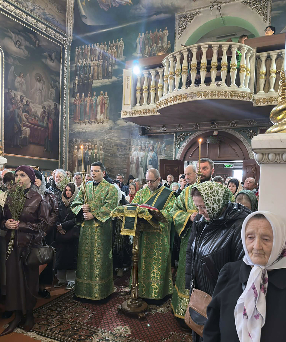 У Черкасах в храмах освятили вербові гілки - фото 3