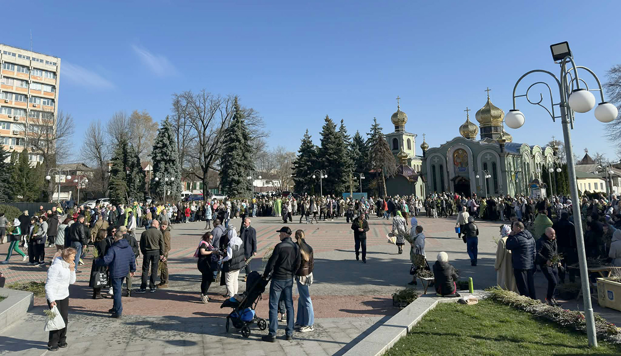 У Черкасах в храмах освятили вербові гілки - фото 4