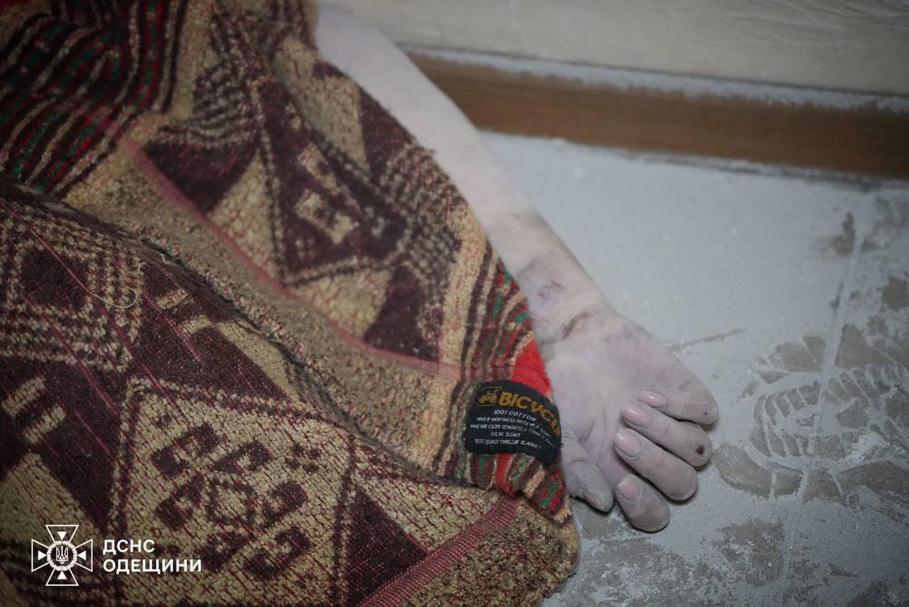 Вночі Одеса зазнала масованої атаки Росії, серед загиблих дитина - фото 3