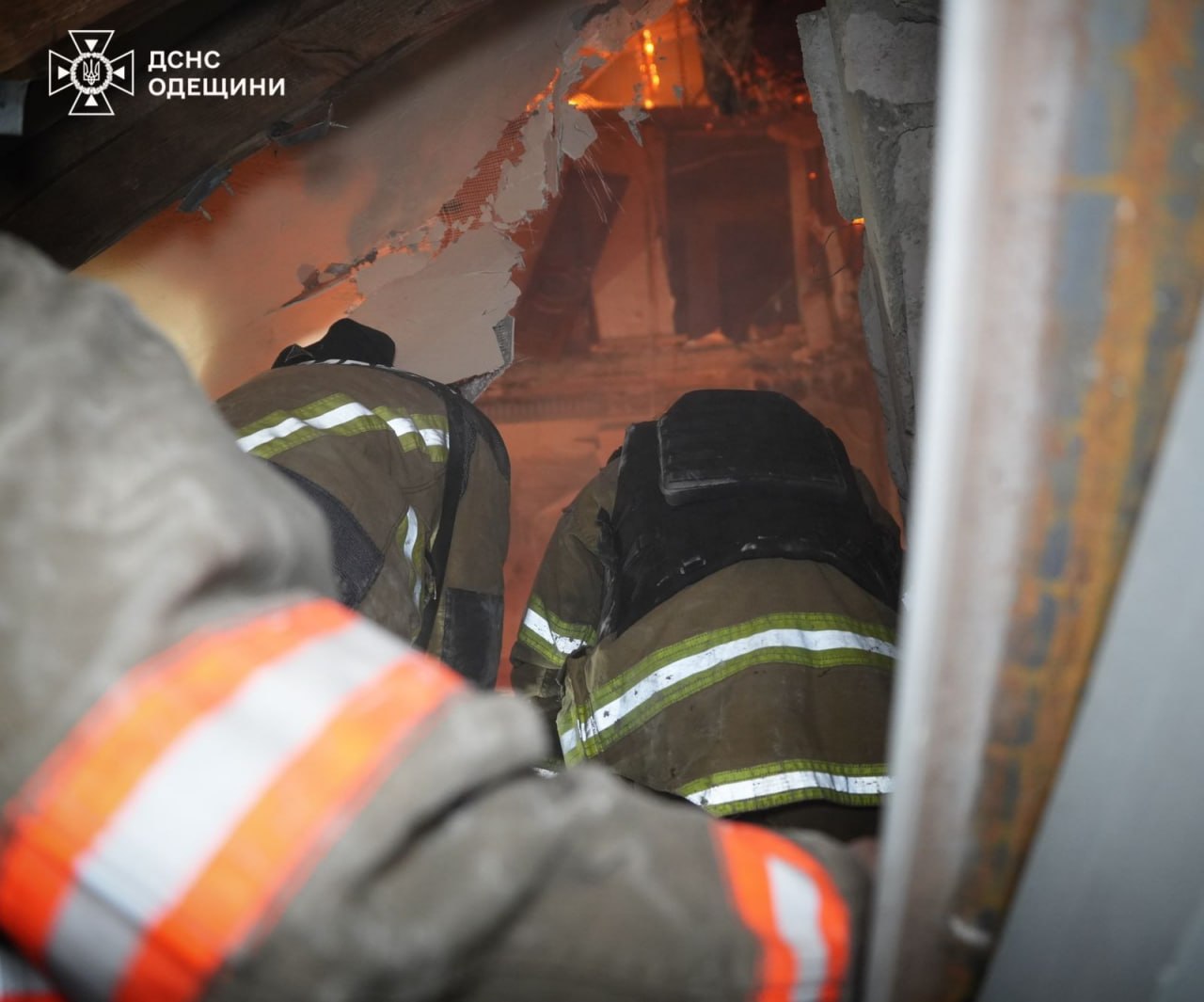 Зеленський розповів про нічні удари РФ по містах України: є загиблі - фото 2