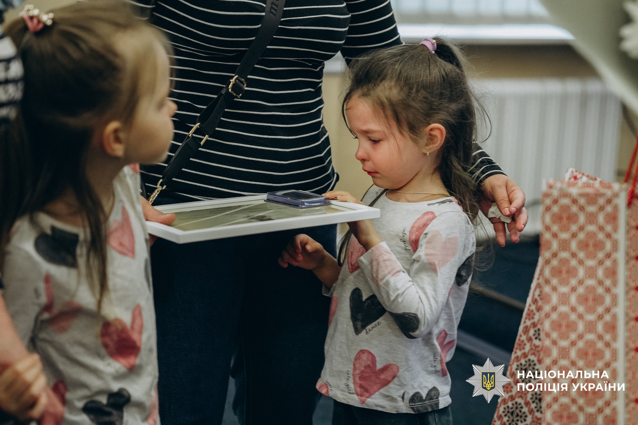 У Черкасах вручили нагороди рідним загиблих поліцейських. Фото - фото 15