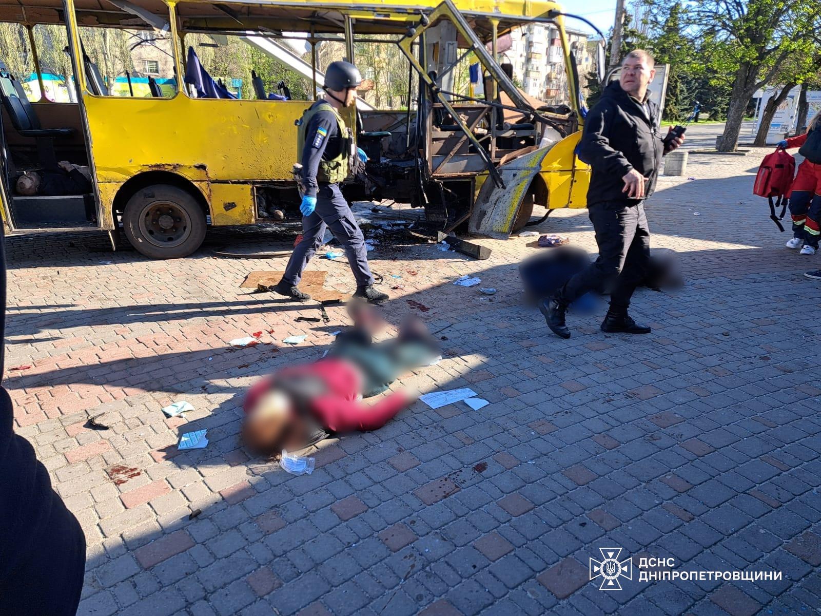 Росія вдарила по маршрутці на Дніпропетровщині: є загиблі - фото 2