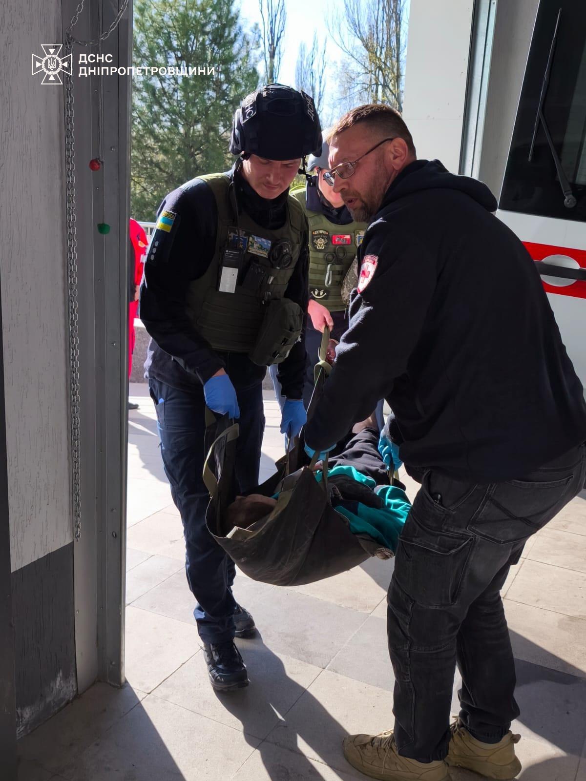 Росія вдарила по маршрутці на Дніпропетровщині: є загиблі - фото 3