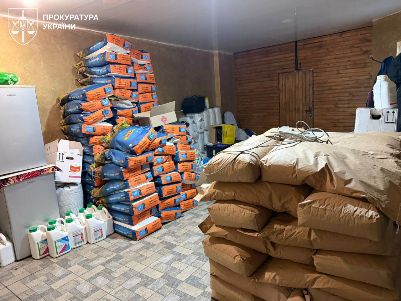 Фальсифікат із цементом під виглядом світових брендів продавали на Черкащині - фото 3