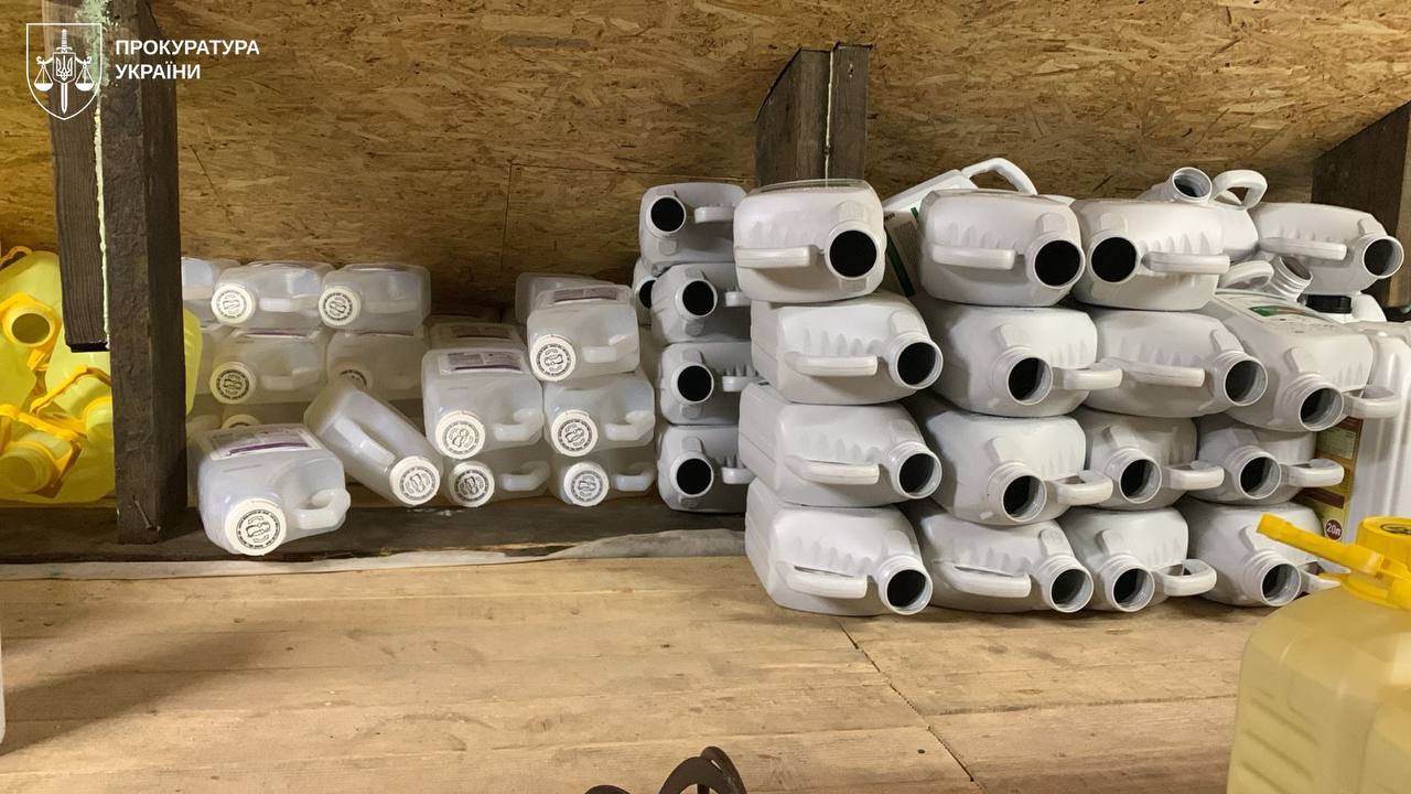 Фальсифікат із цементом під виглядом світових брендів продавали на Черкащині - фото 5