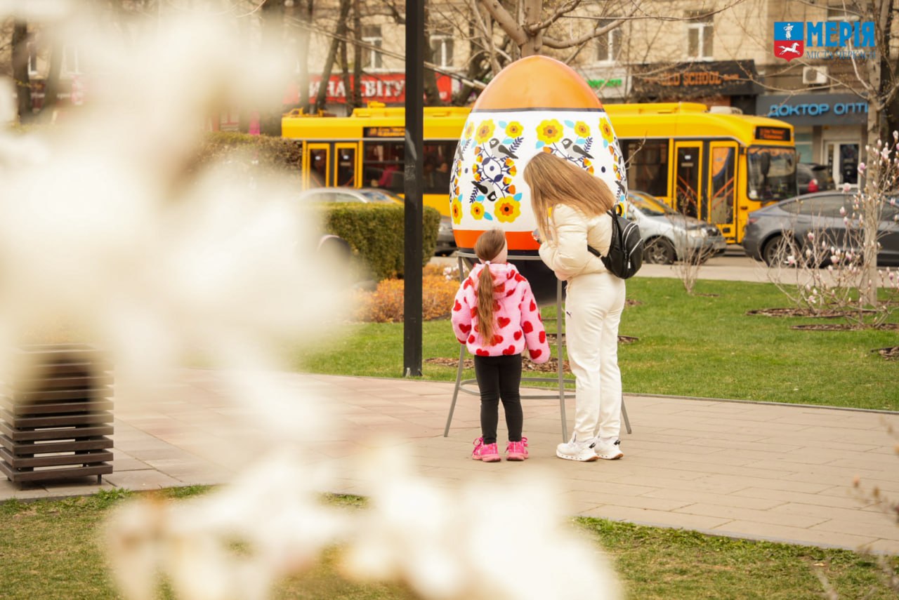 Черкаси прикрасили до Великодня. Фото - фото 7