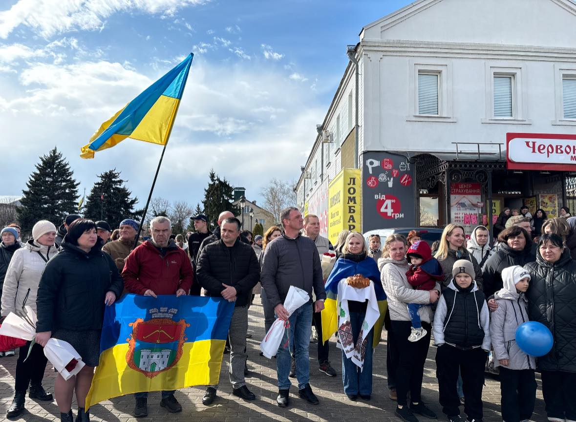 У Корсуні-Шевченківському зустріли Олександра Постику, який повернувся з полону РФ