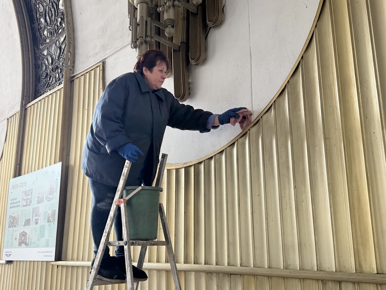 У Києві перед Великоднем помили фунікулер - фото 2