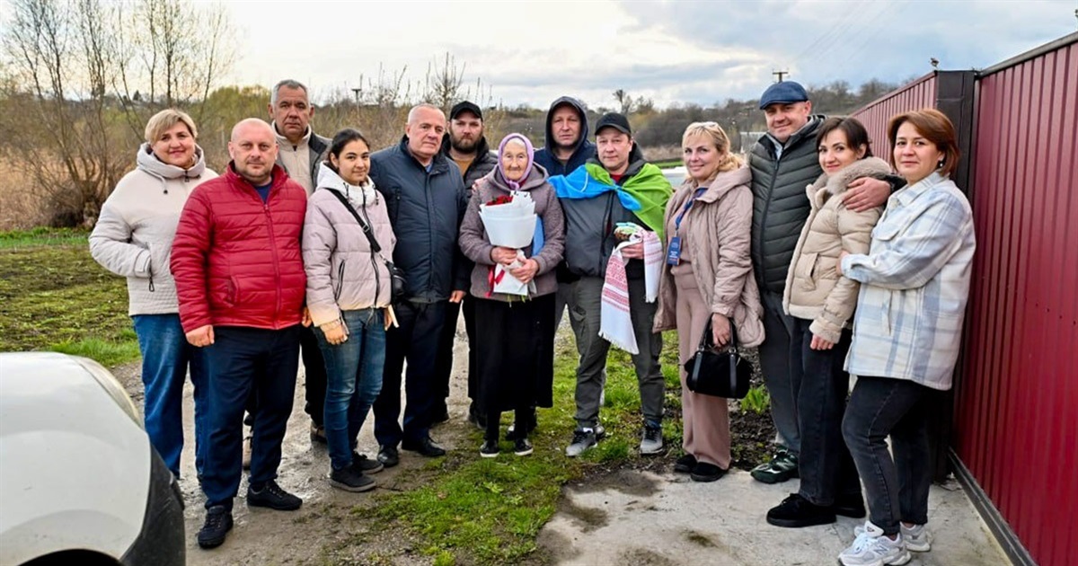 В громаді на Київщині зустріли військового, який повернувся з російського полону - фото 7