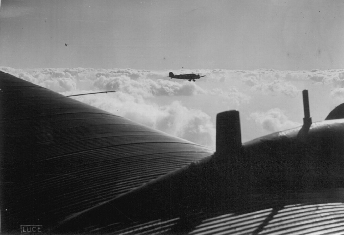 Опублікували архівні фото зустрічі Гітлера та Муссоліні в Умані. Що там робили диктатори? - фото 31