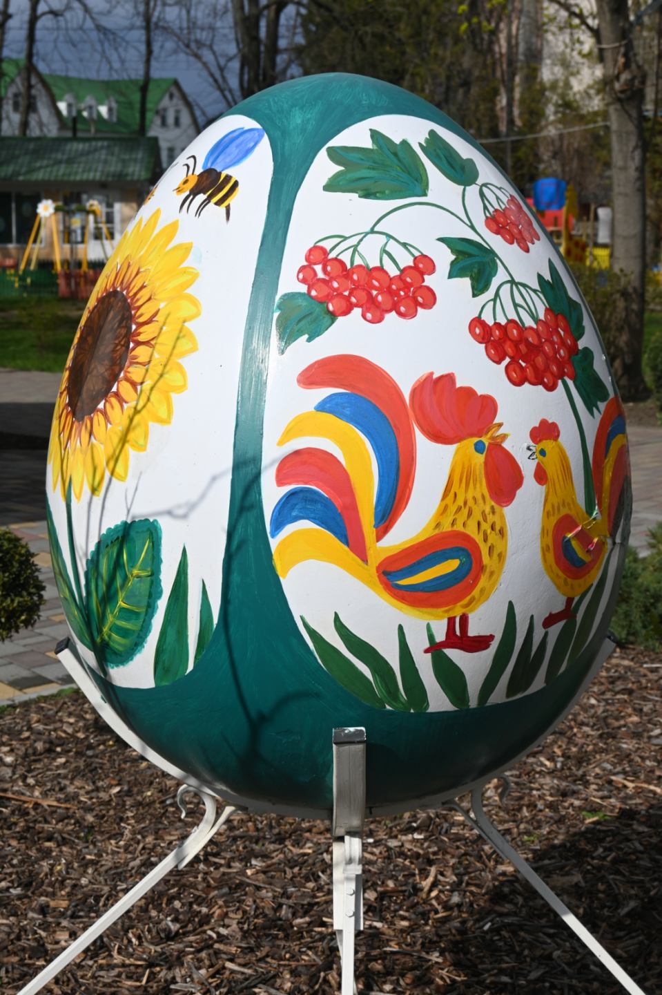 Писанки і фотозони – парк у Шполі прикрасили до Великодня - фото 5