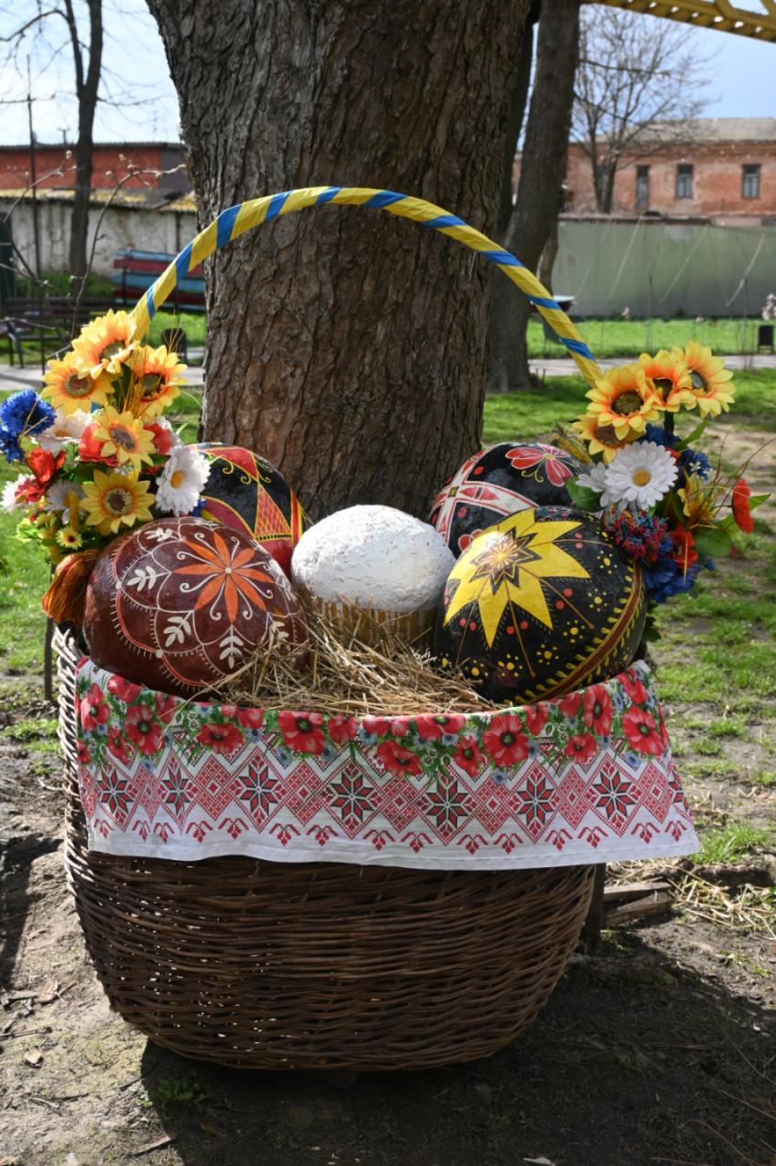 Писанки і фотозони – парк у Шполі прикрасили до Великодня - фото 7