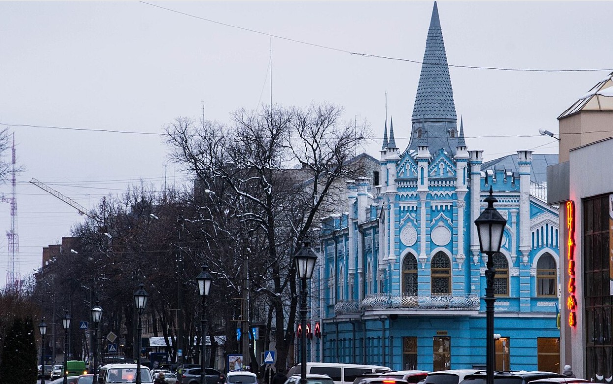 Блакитний палац у Черкасах: історія пам’ятки в готичному стилі - фото 5