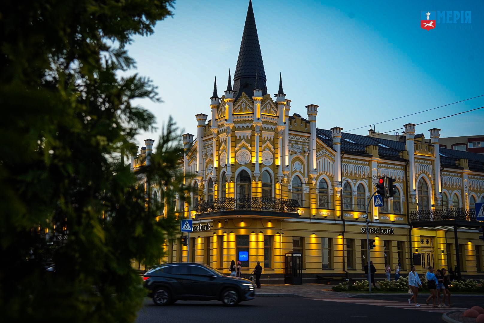 Блакитний палац у Черкасах: історія пам’ятки в готичному стилі - фото 7