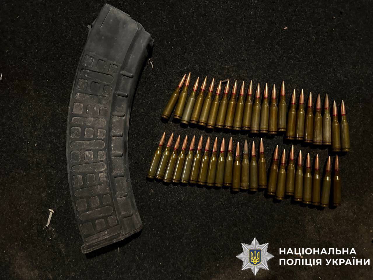 Зберігав у будинку пластид та набої : поліцейські Київщини повідомили про підозру зловмиснику