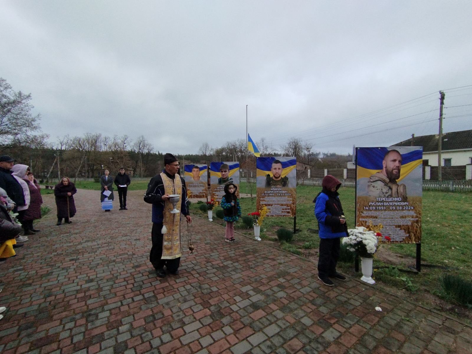 Алею Слави відкрили у селі на Черкащині. Фото