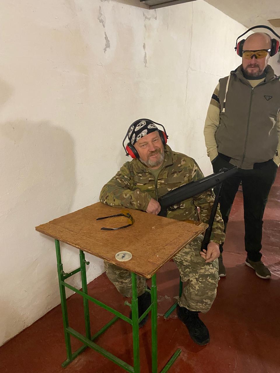 У Каневі для ветеранів організували заняття зі стрільби - фото 2