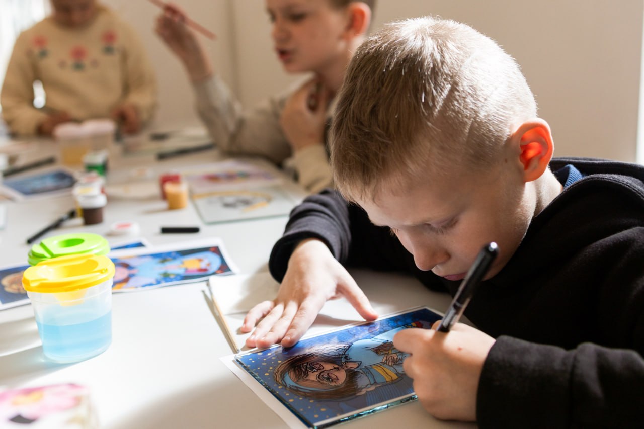 Президент зустрівся з дітьми полеглих воїнів у Софії Київській - фото 2