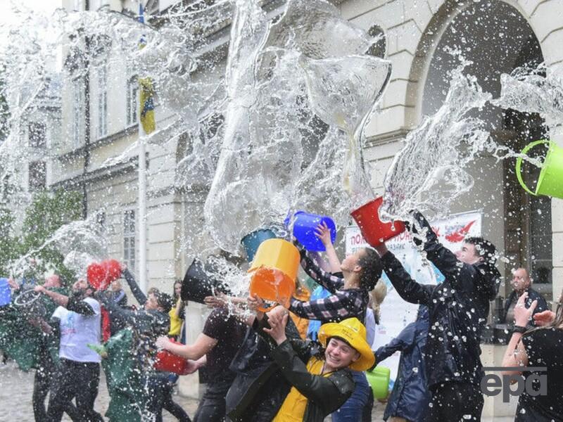 Світлий понеділок 2026: традиції, заборони після Великодня, кого обливають водою та як святкують - фото 2