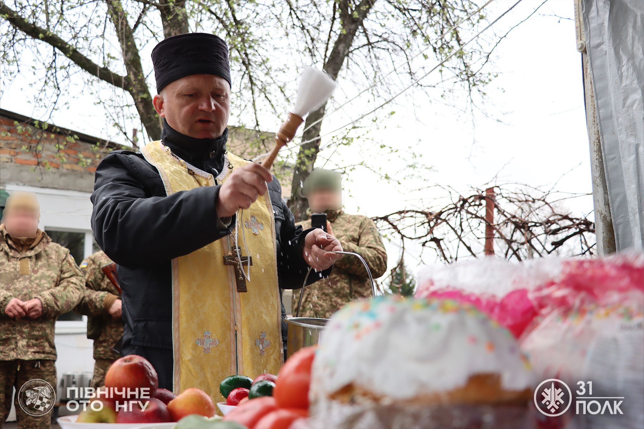 «Мир неодмінно повернеться на нашу землю». Черкаські гвардійці відзначили Великдень. Фото - фото 9