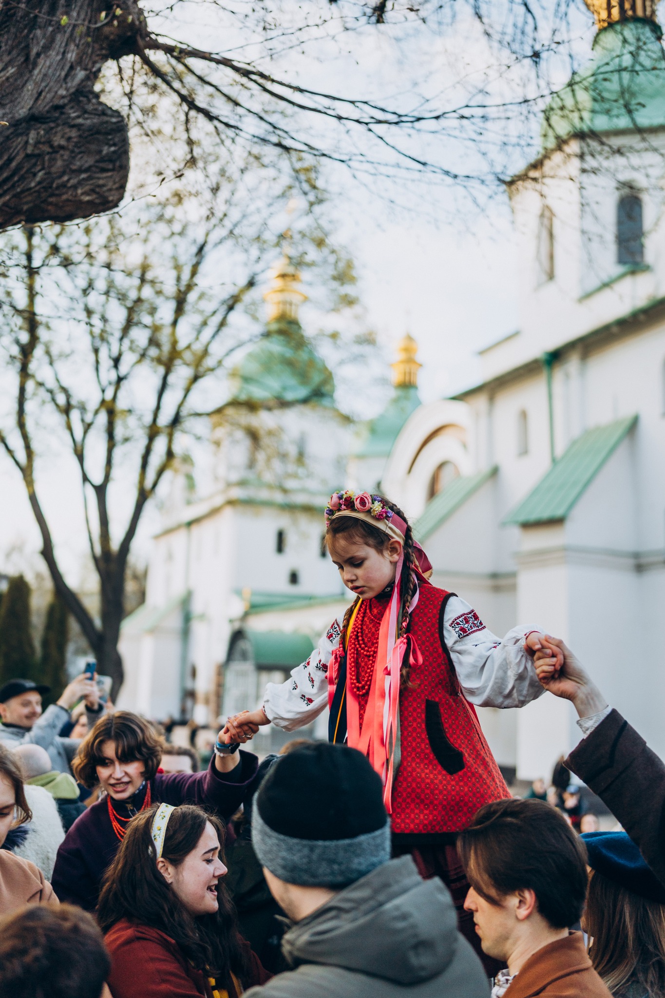 У Софії Київській зустріли яскравий Великдень-2026: фото - фото 16