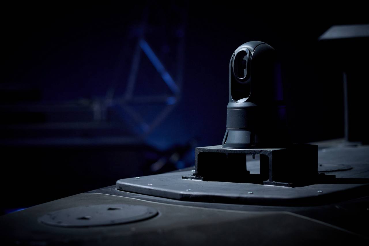 Президент Зеленський показав нові українські дрони і ракети. Відео - фото 7