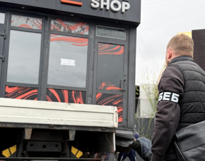 У Києві активно зносять кіоски, які встановили незаконно