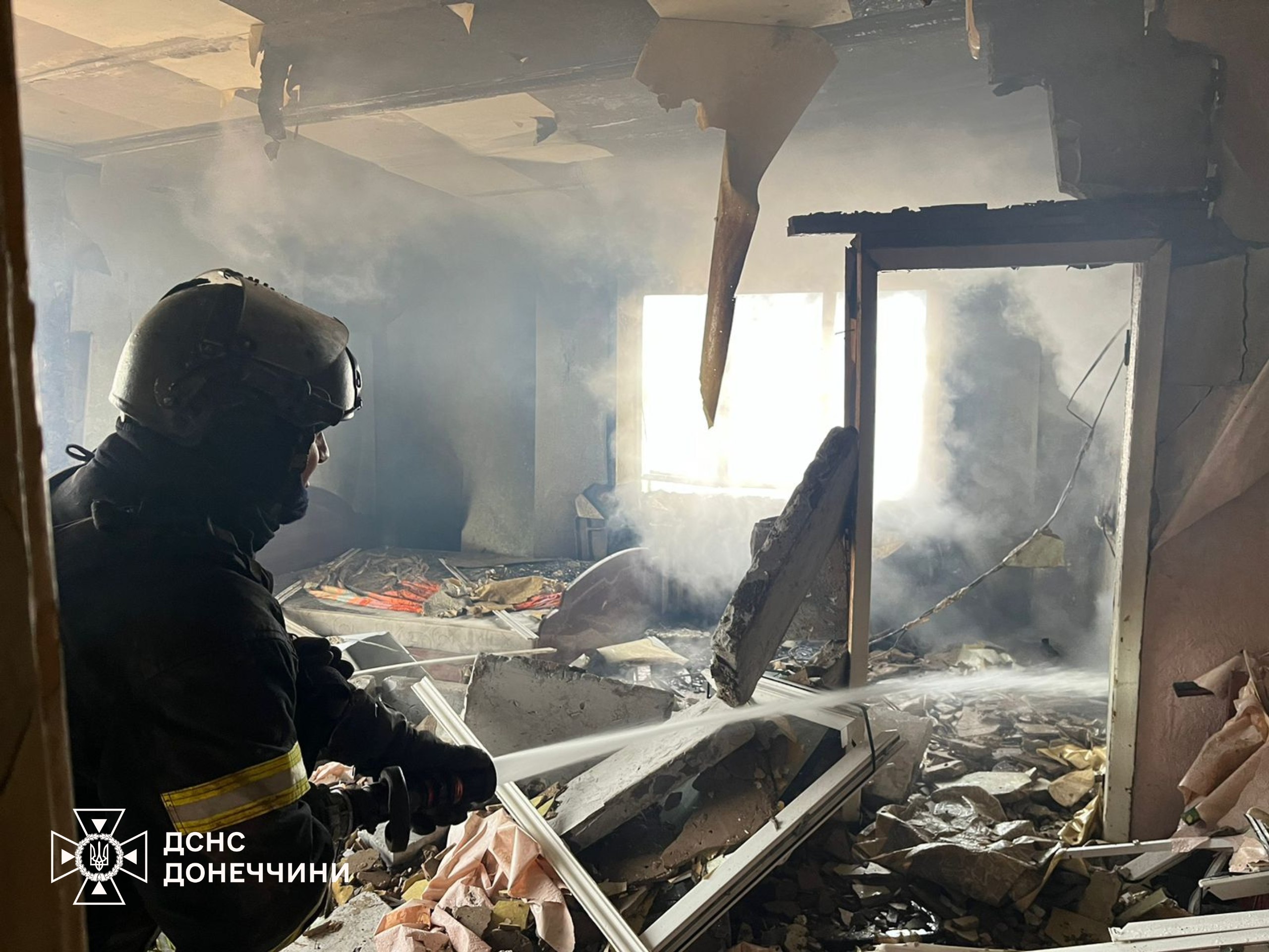 Росія скинула 1,5-тонну бомбу на Слов’янськ. Фото - фото 2