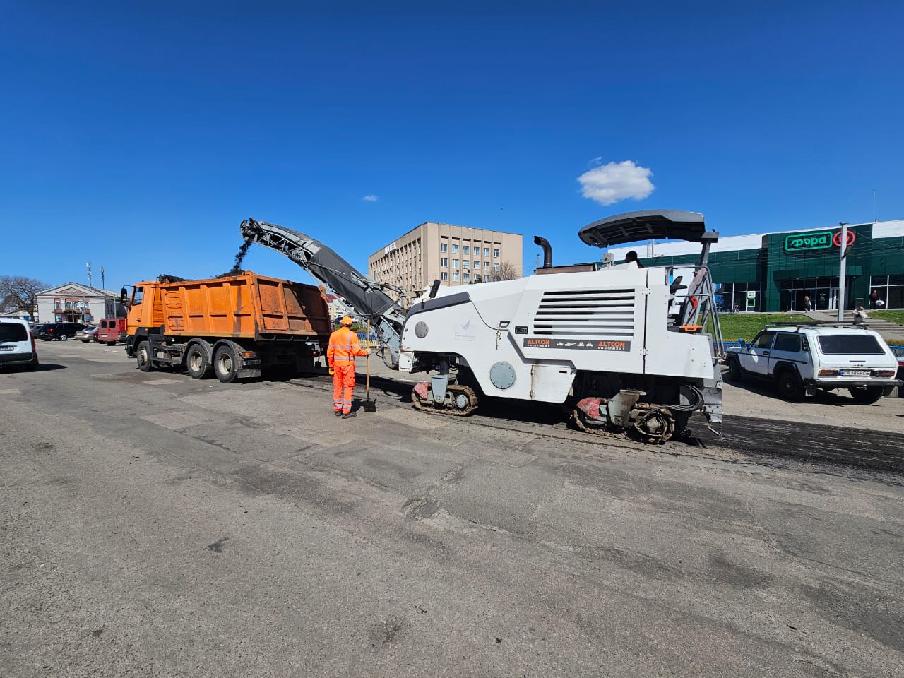 У Золотоноші відновили ремонт доріг - фото 3