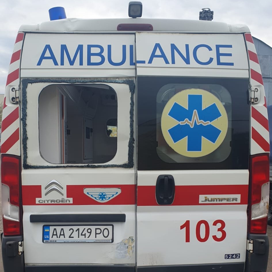 У Києві під час повторного удару поранено медиків, які рятували людей - фото 3