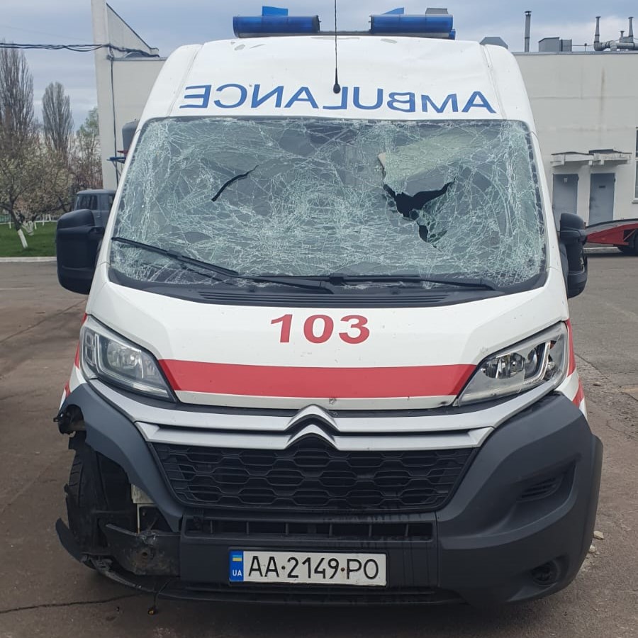 У Києві під час повторного удару поранено медиків, які рятували людей - фото 5