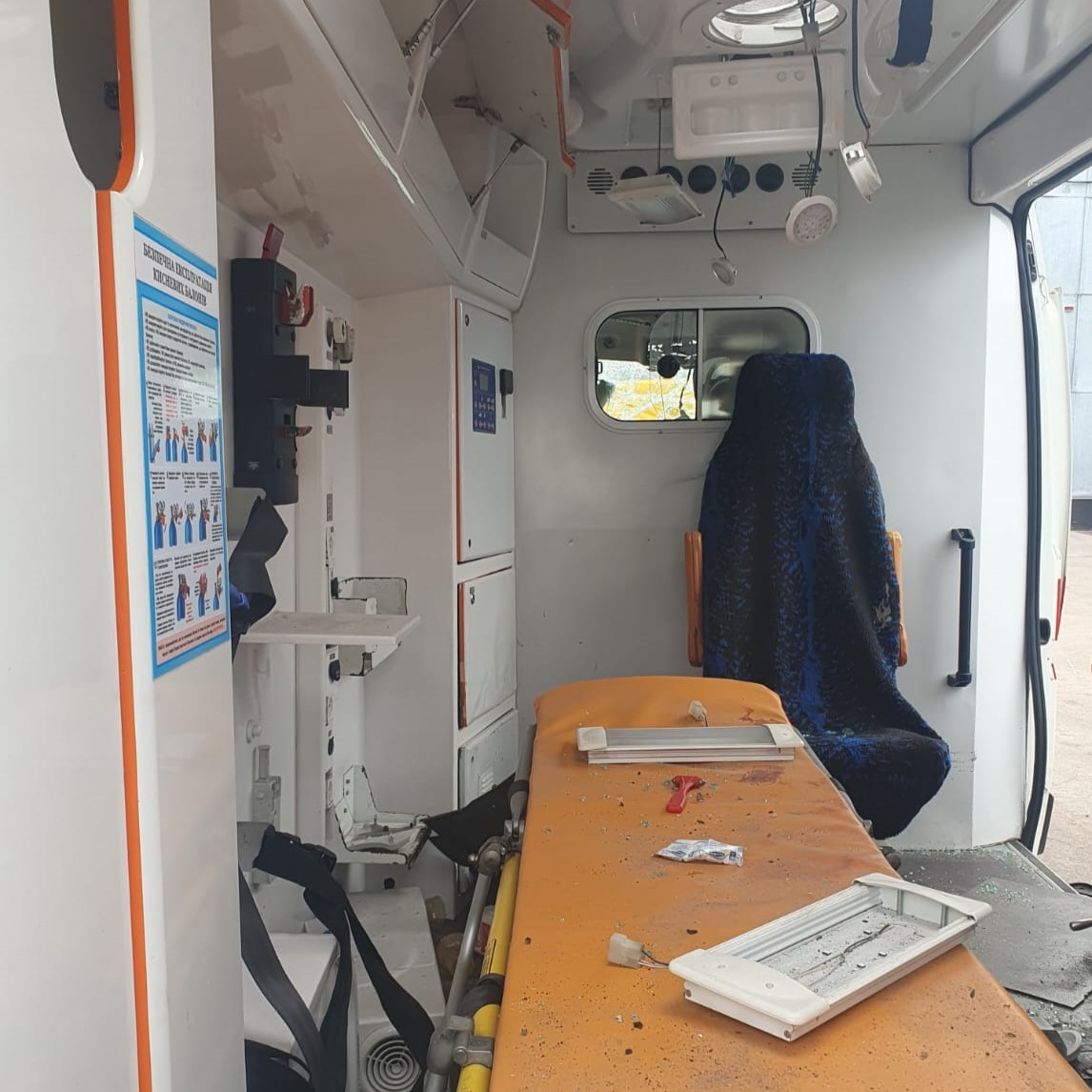 У Києві під час повторного удару поранено медиків, які рятували людей - фото 4