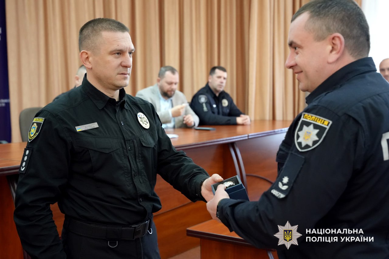 У Черкасах відзначили працівників карного розшуку. Фото - фото 5