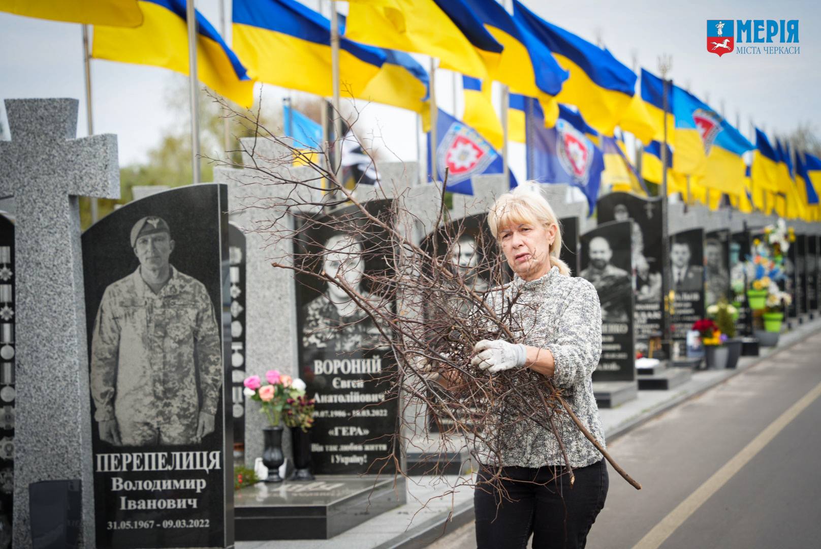 У Черкасах 10 кладовищ готують до поминальних днів - фото 4