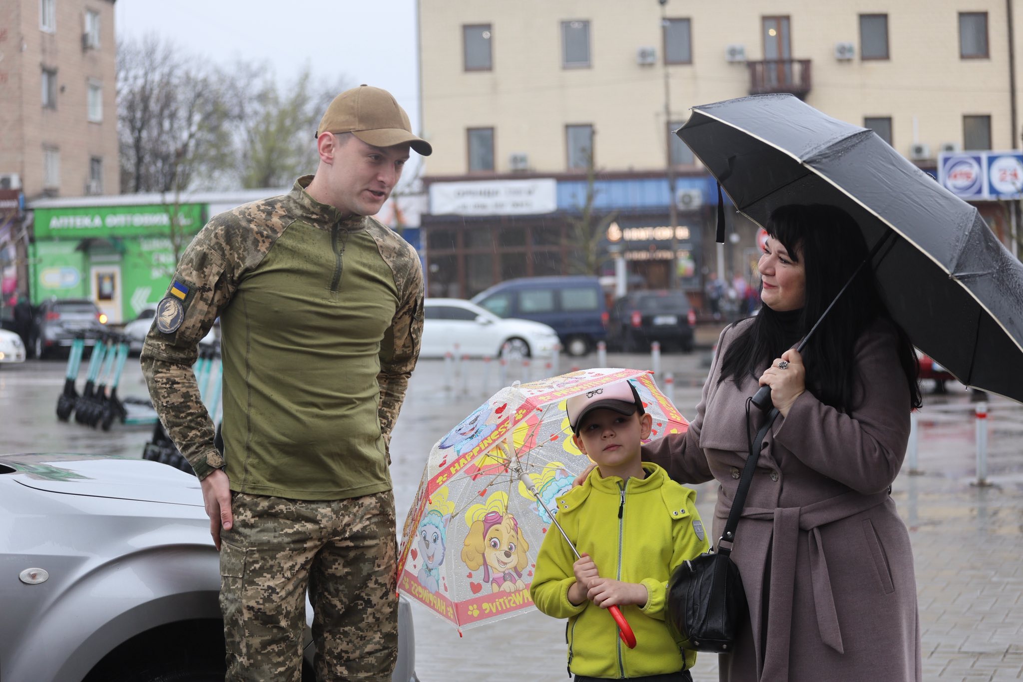 Умань передала військовим автомобіль