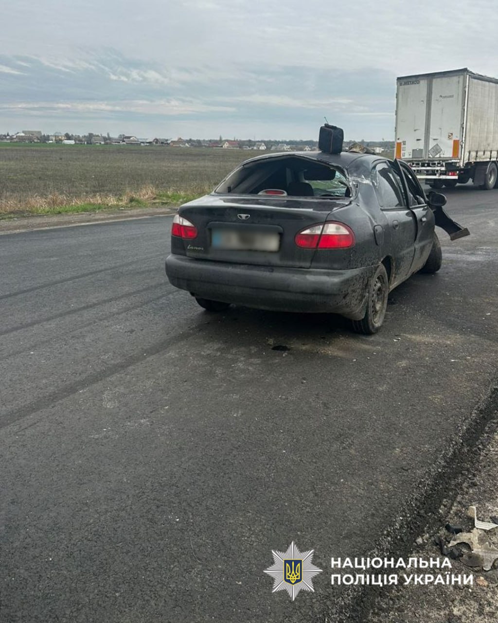 Автомобілі зіткнулися лоб в лоб на Черкащині - фото 2