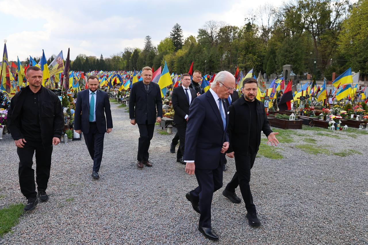 Сьогодні з візитом в Україні Король Швеції Карл XVI Густав - фото 2