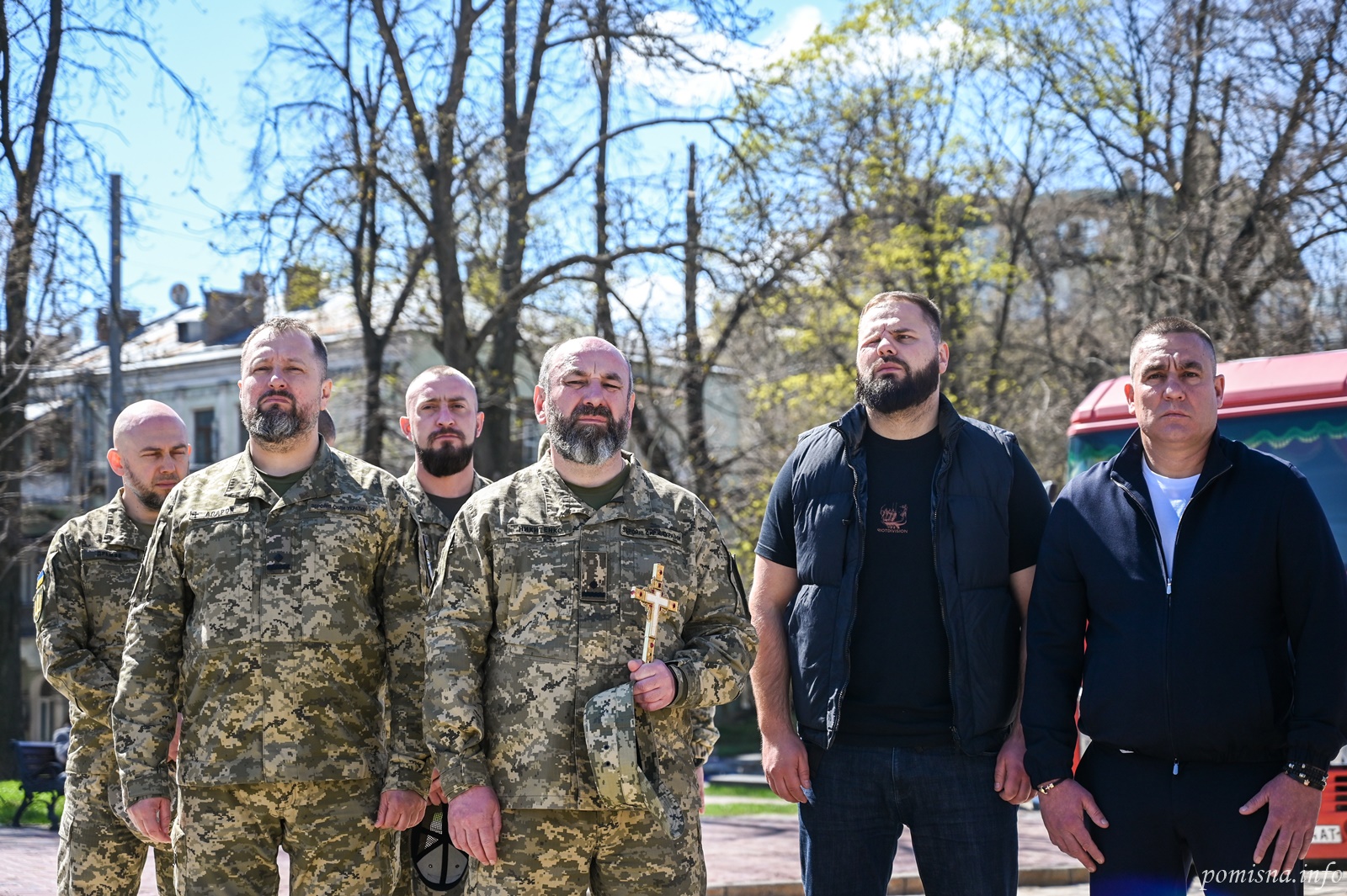 Митрополит Епіфаній благословив для захисників України спеціалізовані авто - фото 2