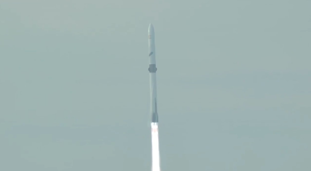 Не метеор: що бачили кияни в небі минулої ночі - фото 2