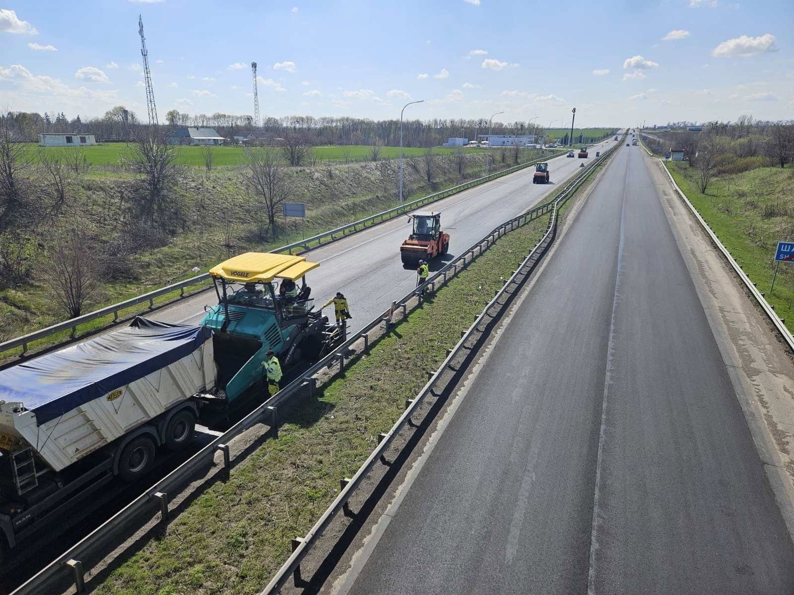 Розповіли, які дороги ремонтували у Черкаській області - фото 2