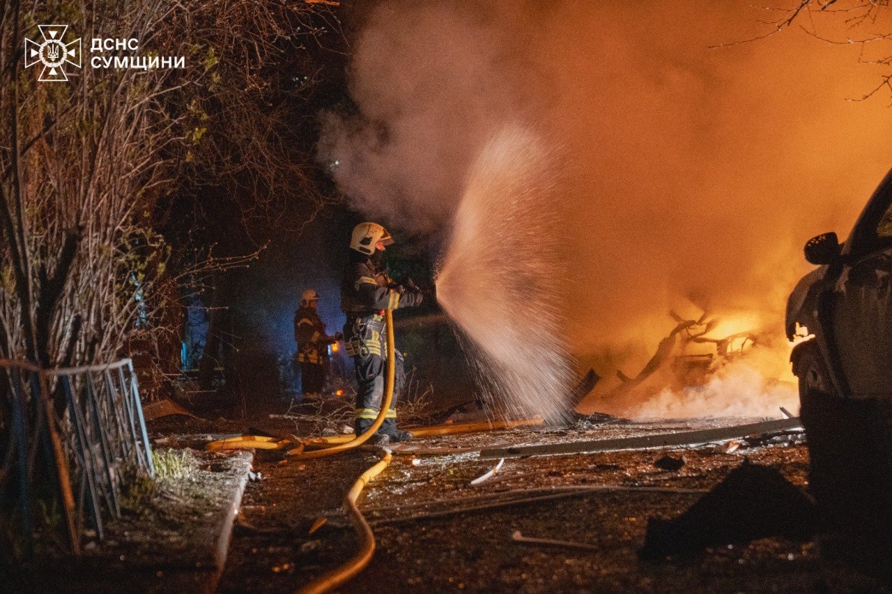 Росія масовано атакувала Суми, серед постраждалих діти - фото 2