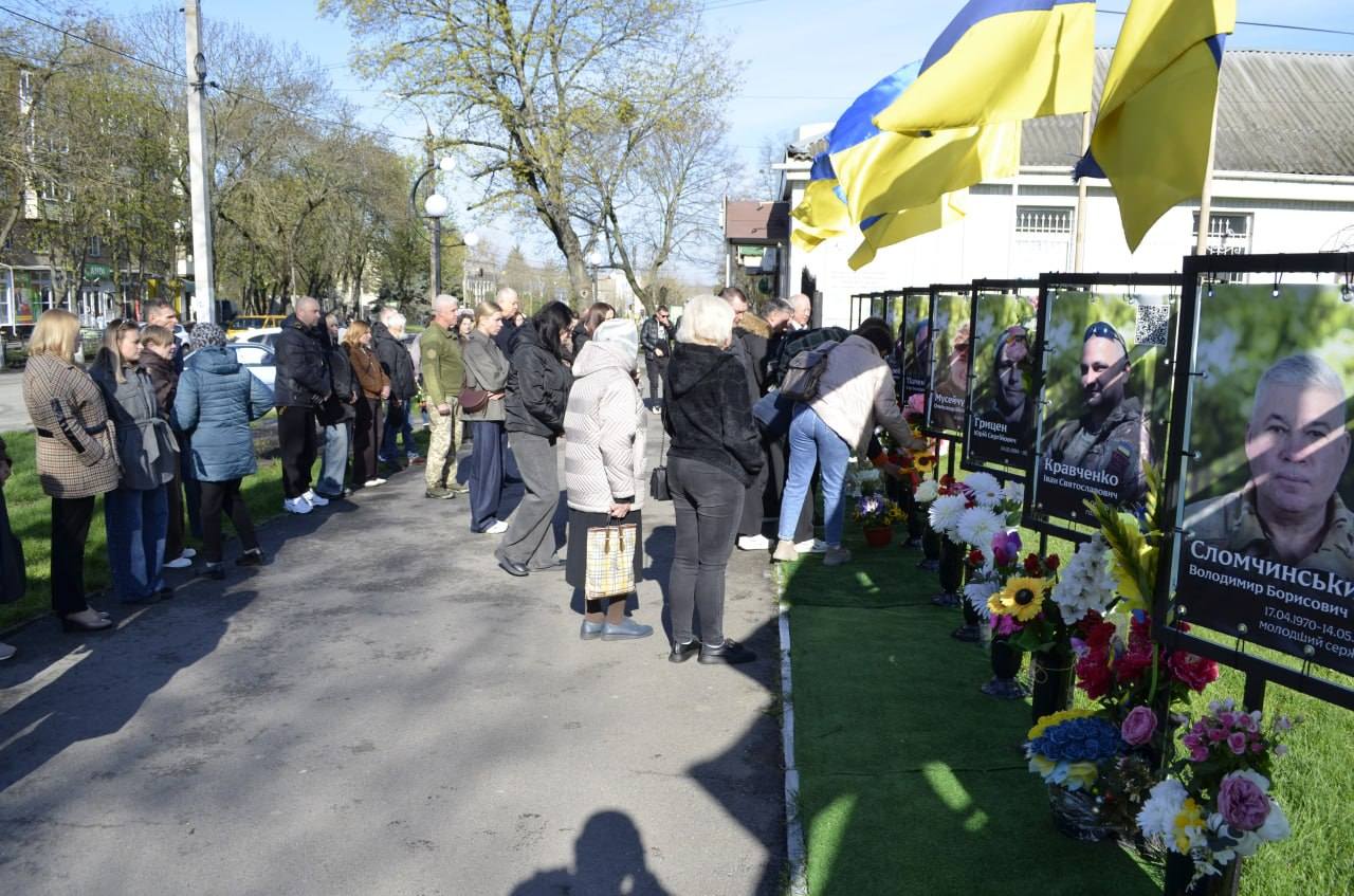 У Звенигородці додали 9 портретів на Алею Героїв, серед них – жіночий - фото 2
