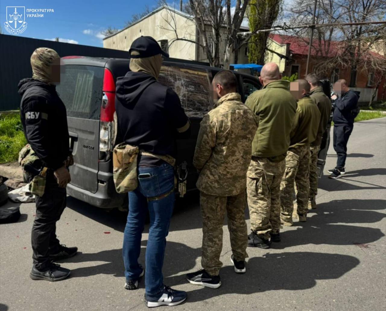 Викрали чоловіка і вимагали 30 тис доларів: деталі затримання представників ТЦК та СП в Одесі