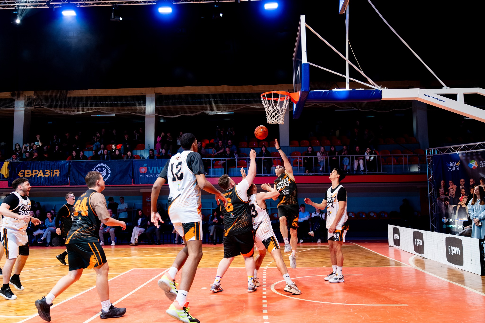 У Києві відбувся благодійний фестиваль на підтримку ветеранів - фото 9