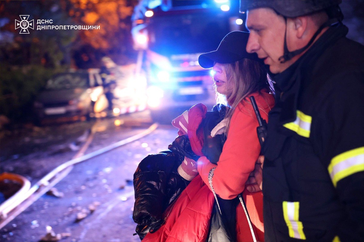 Росія зруйнувала будинок у Дніпрі, є загиблі