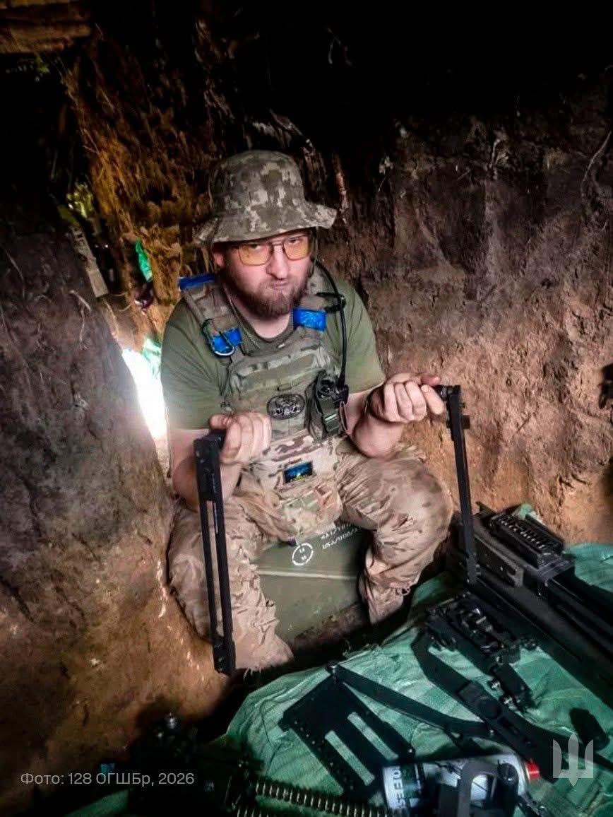 Зеленський присвоїв «Героя України» воїну з Черкащини, який 343 дні пробув «на нулі» - фото 3